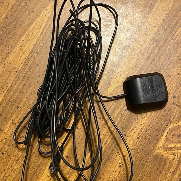 SiriusXM Satellite Radio Antenna Model NGVA3 - Picture 2 of 4